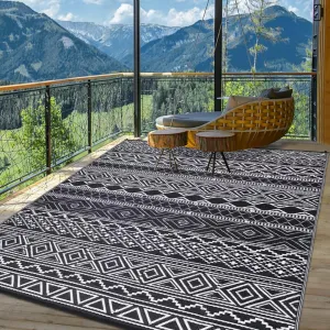 Outdoor Black & White 5x8 Rug, Reversible Waterproof Patio Mat, Moroccan Print Plastic Straw Rug for Camping, RV, Backyard, Deck, Porch