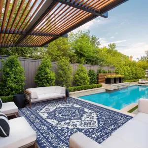 Outdoor Navy Blue & White 9x18 Plastic Straw Rug, Waterproof Stain Resistant Reversible Carpet for Camping, Backyard, RV, Patio