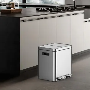 8 Gallon Stainless Steel 2 Compartments Trash Can with Removable Inner Buckets and Quite-Close Lid, Silver