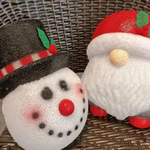 Christmas Snowman Light Cover Waterproof Energy Saving Sturdy Structure Easy Installation Outdoor Porch Lamp Christmas Gift Penguin 30 x 22 x 9CM